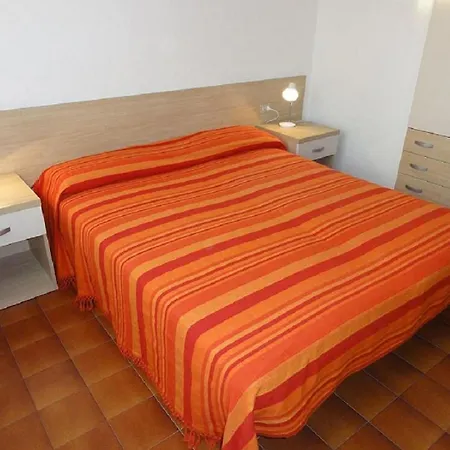 Flat With Terrace Appartement *